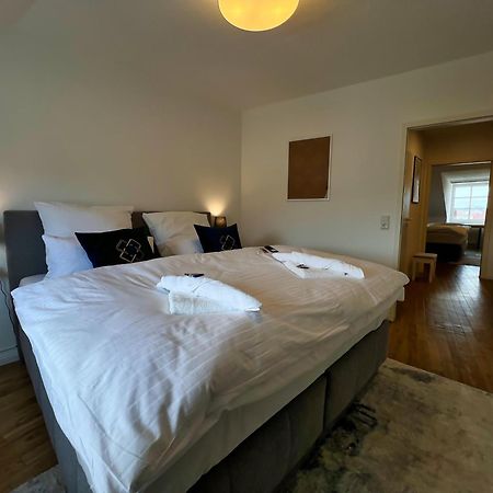 Nr 2 Modernes Apartment In Historischer Marktplatzlage 56 Qm # Cosiness Company 22 Schwerin  Ngoại thất bức ảnh